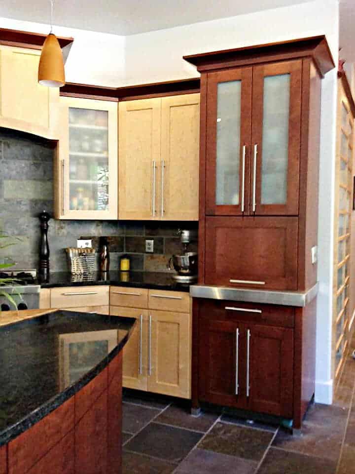custom-kitchen-cabinets-granite-counter-tops