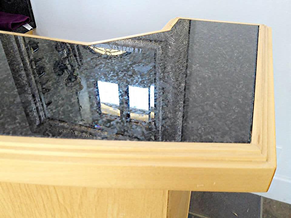 embedded-granite-bar-counter-top